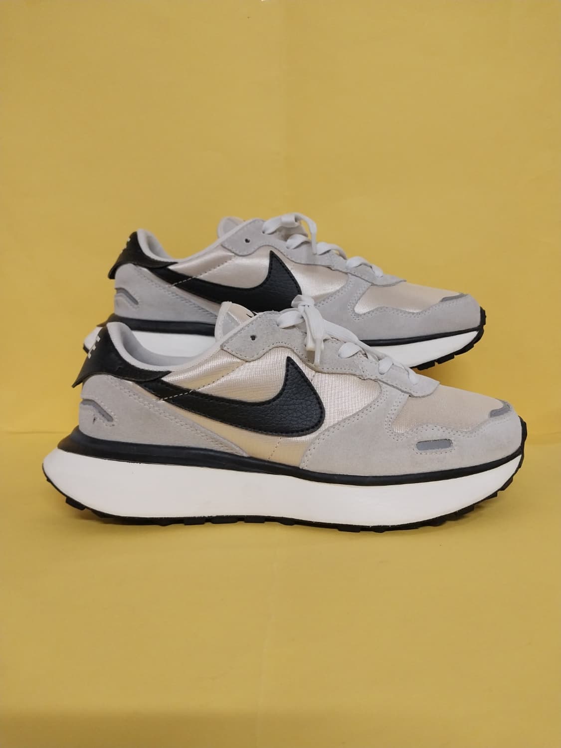 여성 나이키 피닉스 와플 키높이 운동화 (250) 상품이미지3