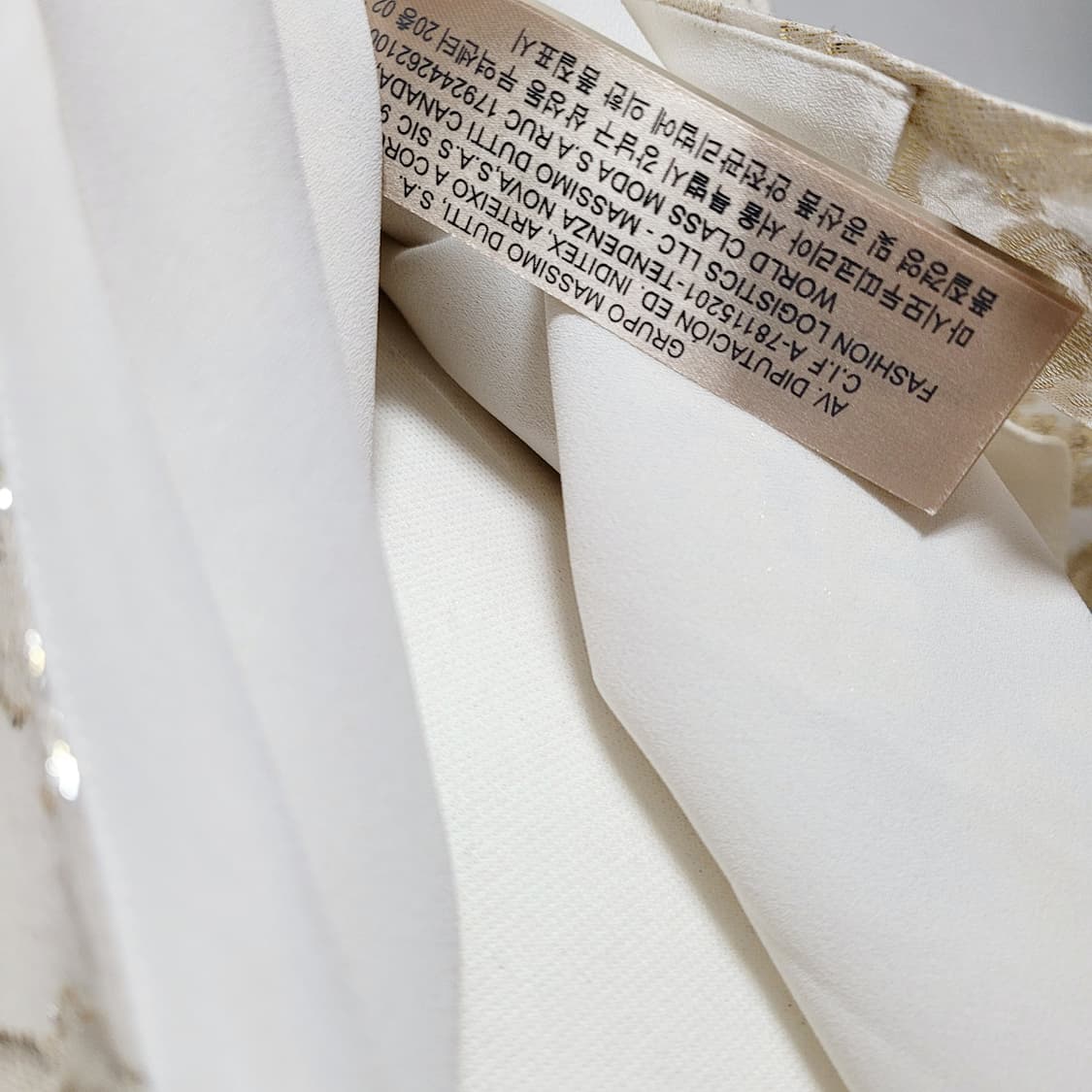 마시모두띠 금사 시퀸 슬리브리스 (표기42/44-66) 상태최상/1회착 상품이미지8