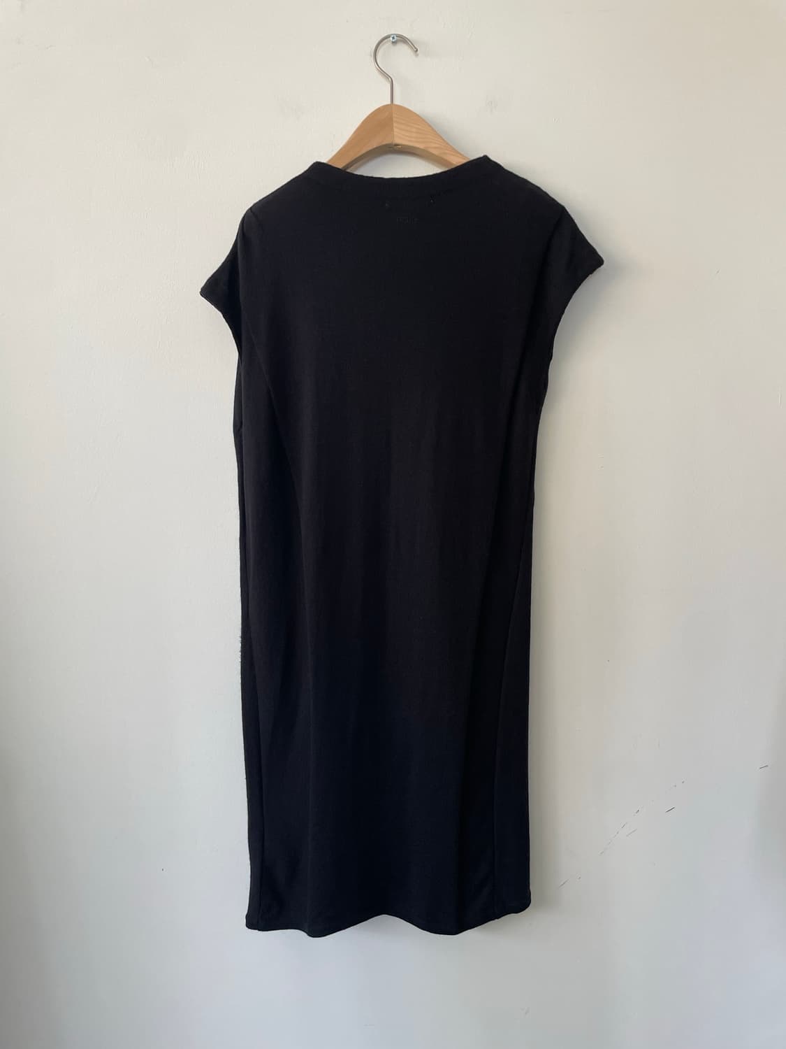 maje uneven shoulder knit dress 상품이미지7
