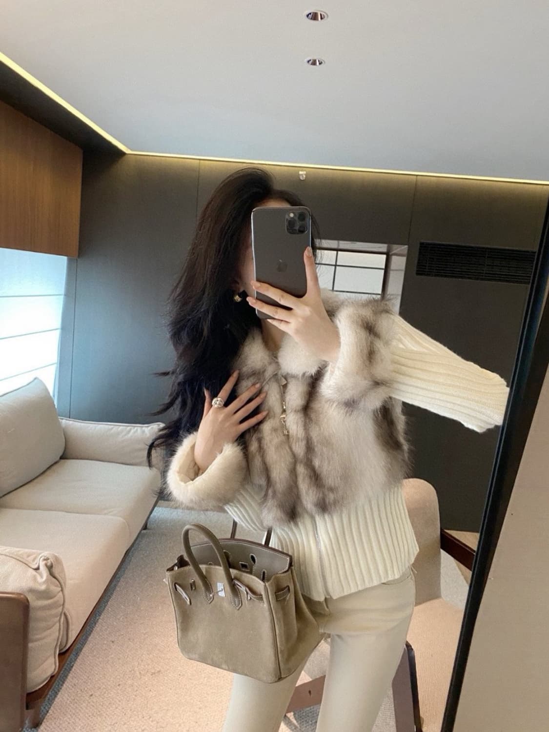 26SS 셀린느 트리밍니트집업 상품이미지1