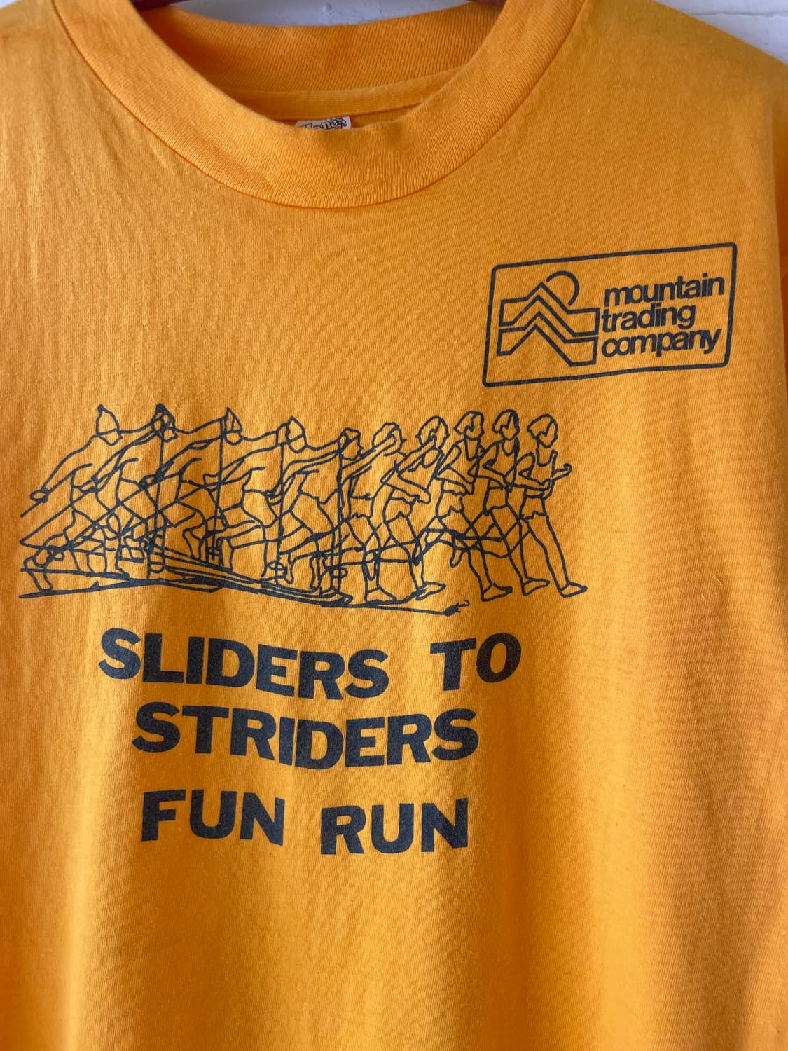 1980's Vintage Hanes Tee Made In U.S.A ​ 상품이미지2