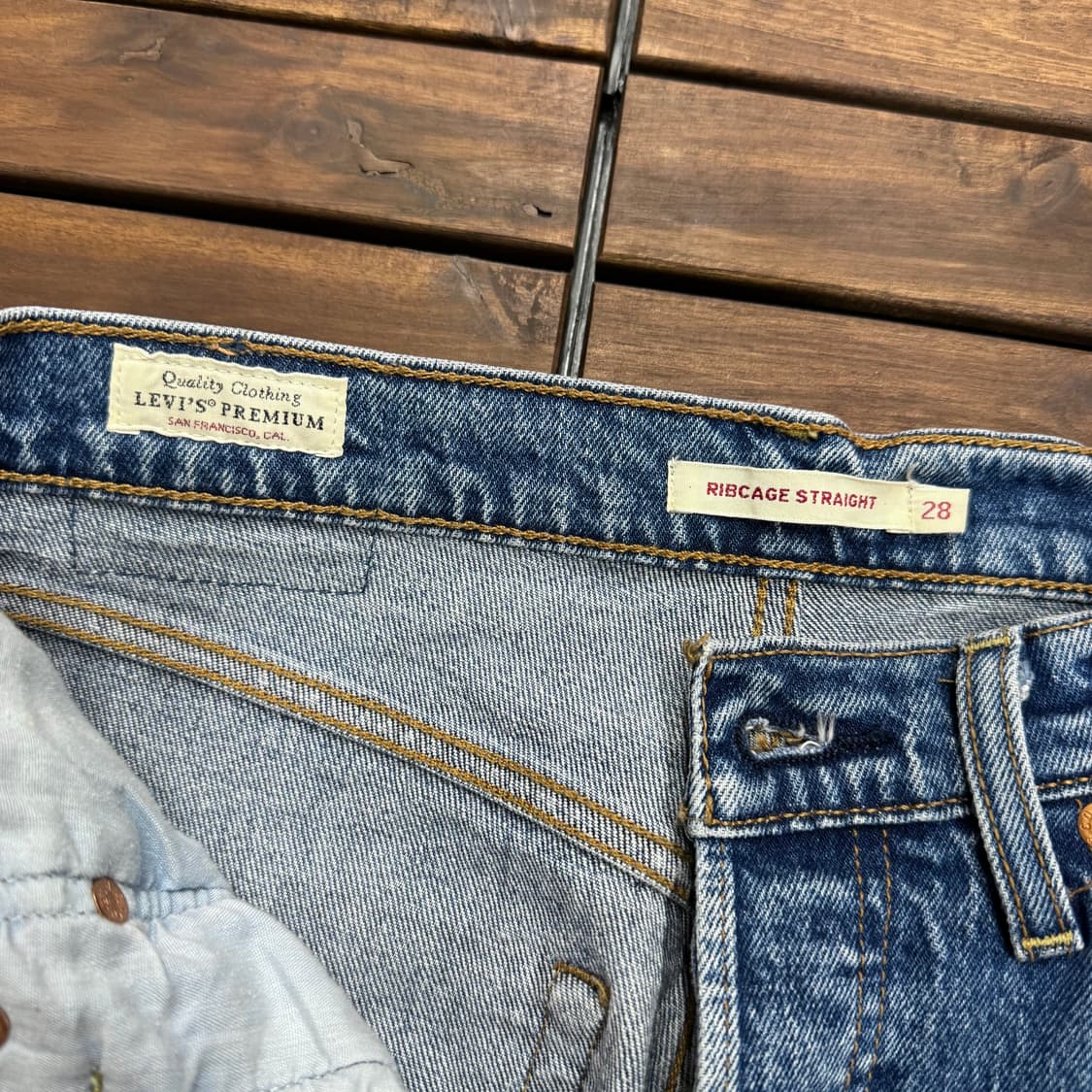 리바이스 우먼스 립케이지 웨스턴 스터드 앵클 진 (28)  상품이미지7