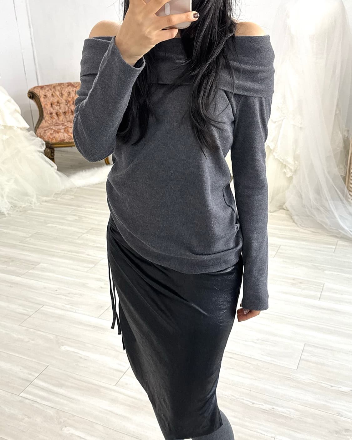 Black Glossy Cracked Midi Skirt  상품이미지6