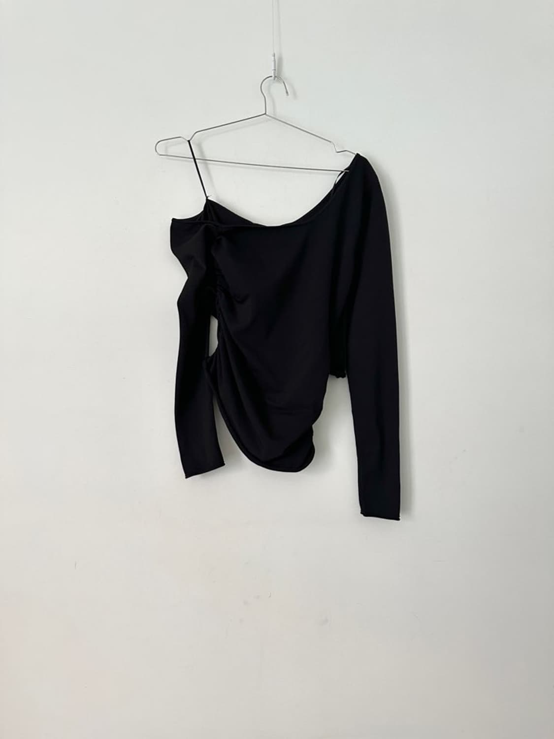 Entwin shoulder knit / black 상품이미지7