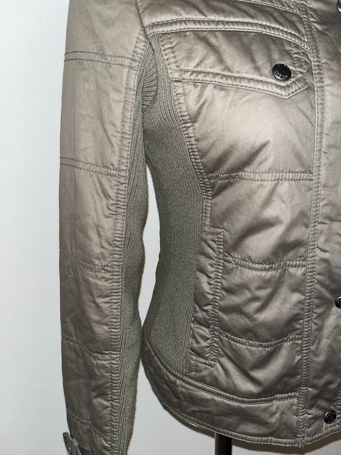 Guess khaki padded jacket 상품이미지5