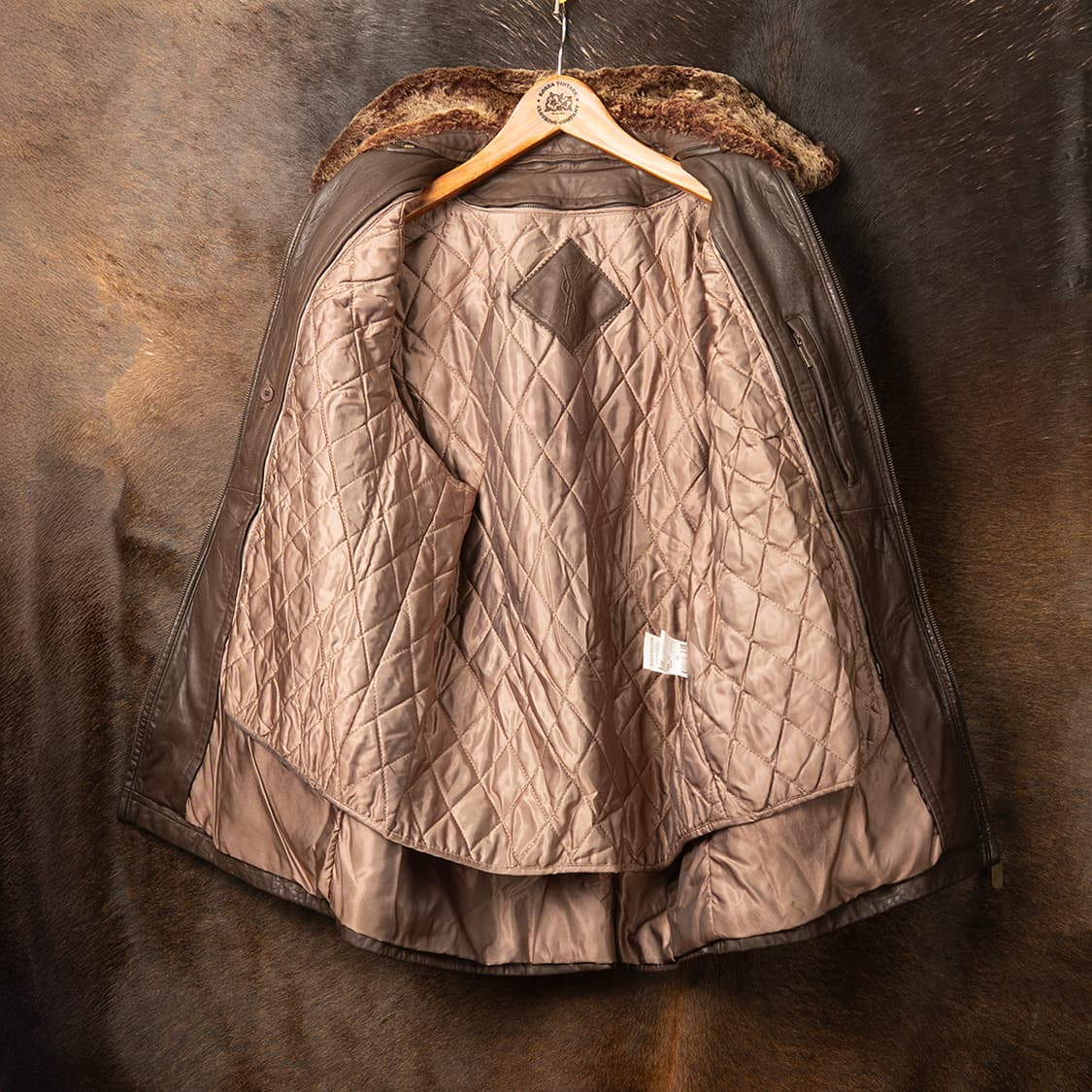 [107] 90s 입생로랑 쉽스킨 레더자켓 ESSES 상품이미지8