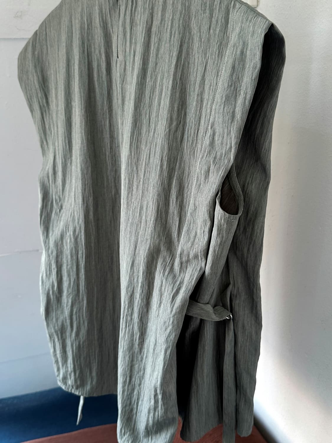 Washed poly nylon sleeveless belted P/O 상품이미지9