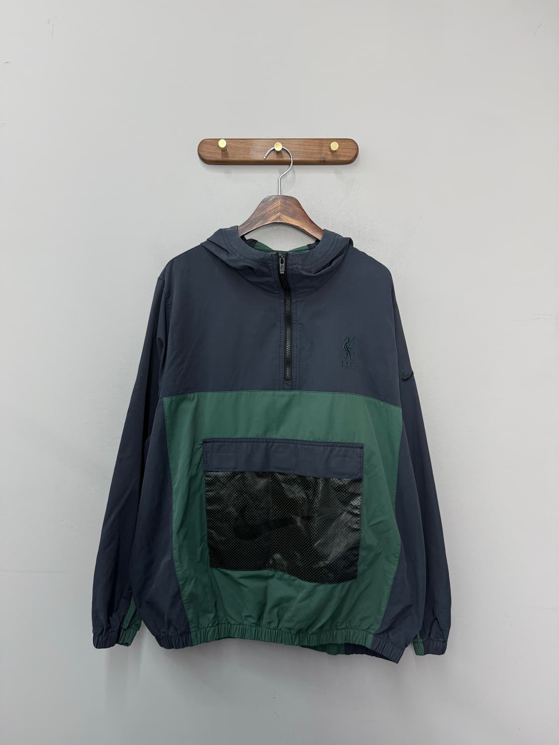 나이키 X 리버풀FC 드라이핏 스탠다드 이슈 아노락 자켓 H2870 상품이미지2