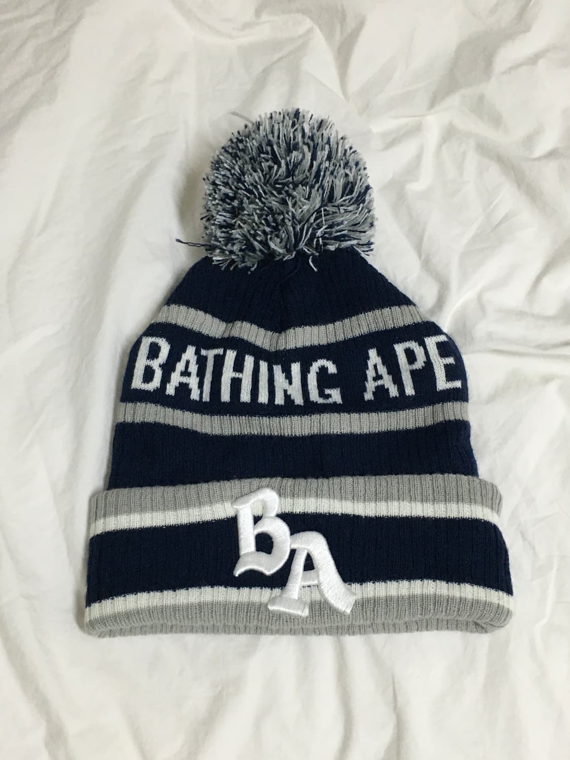 Bape 베이프 폼 폼 비니 네이비 상품이미지1