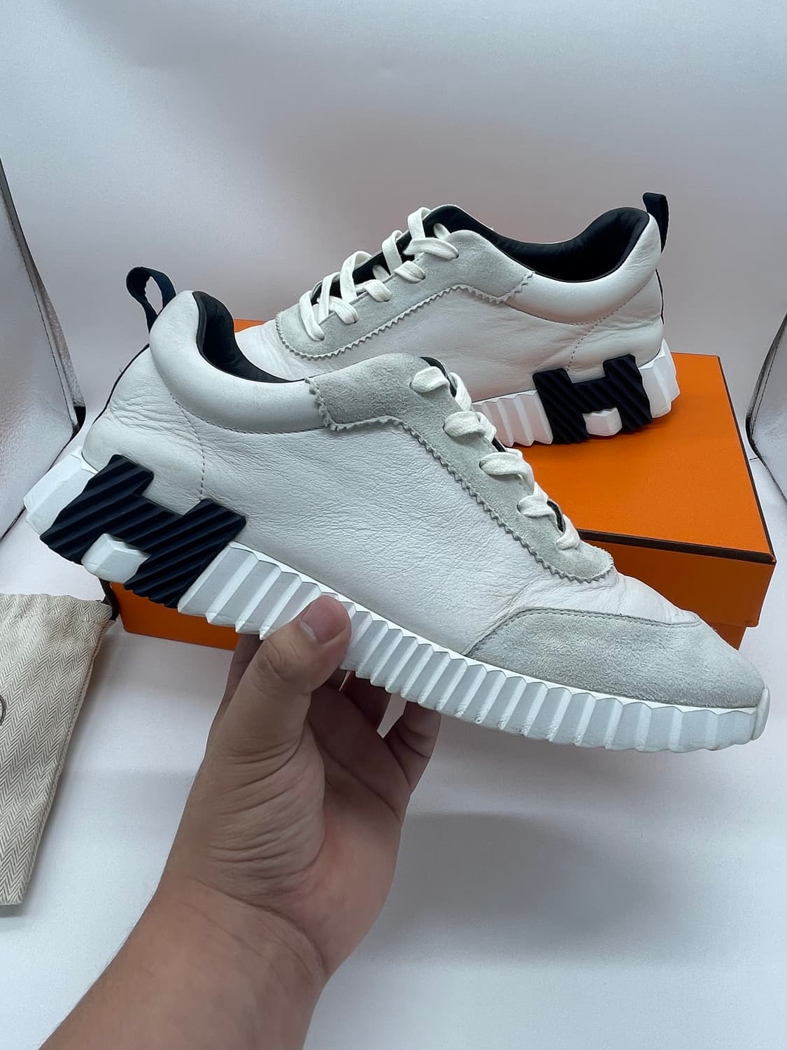 [ 42.5 ] 정품 에르메스 바운싱 블랑 스니커즈 풀구성 상품이미지3