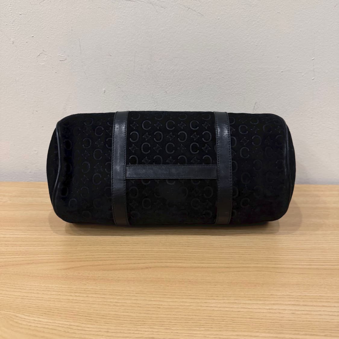 셀린느 보스턴백 블라종 C패턴 벨벳 디테일 블랙 상품이미지4