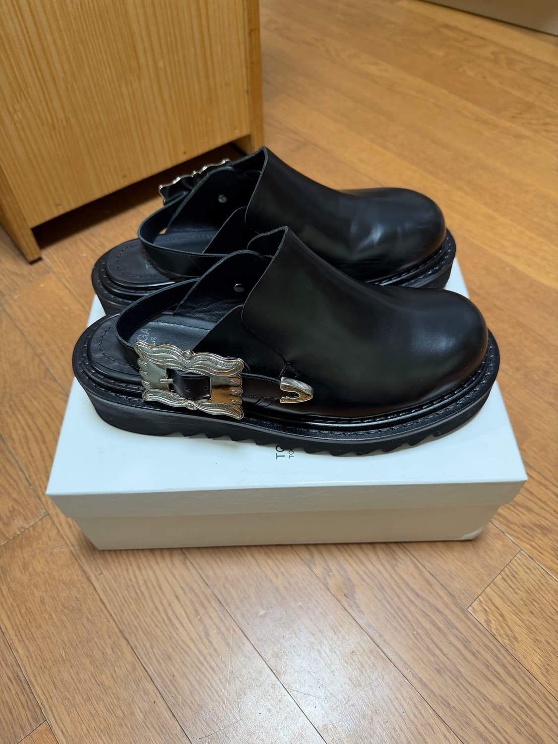 토가 비릴리스 레더 뮬 상품이미지4