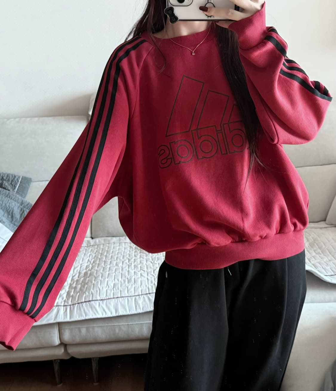 아디다스 검빨 맨투맨 상품이미지3