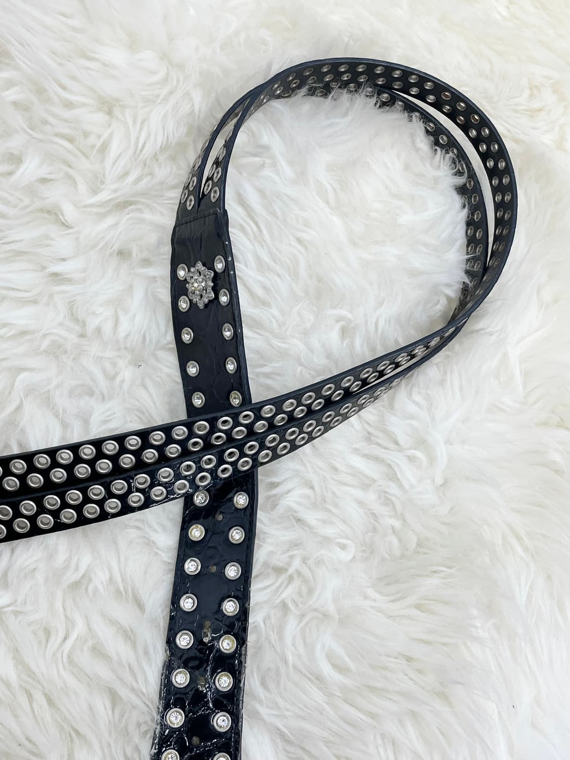 락시크 펀칭 큐빅 버클 벨트 상품이미지3