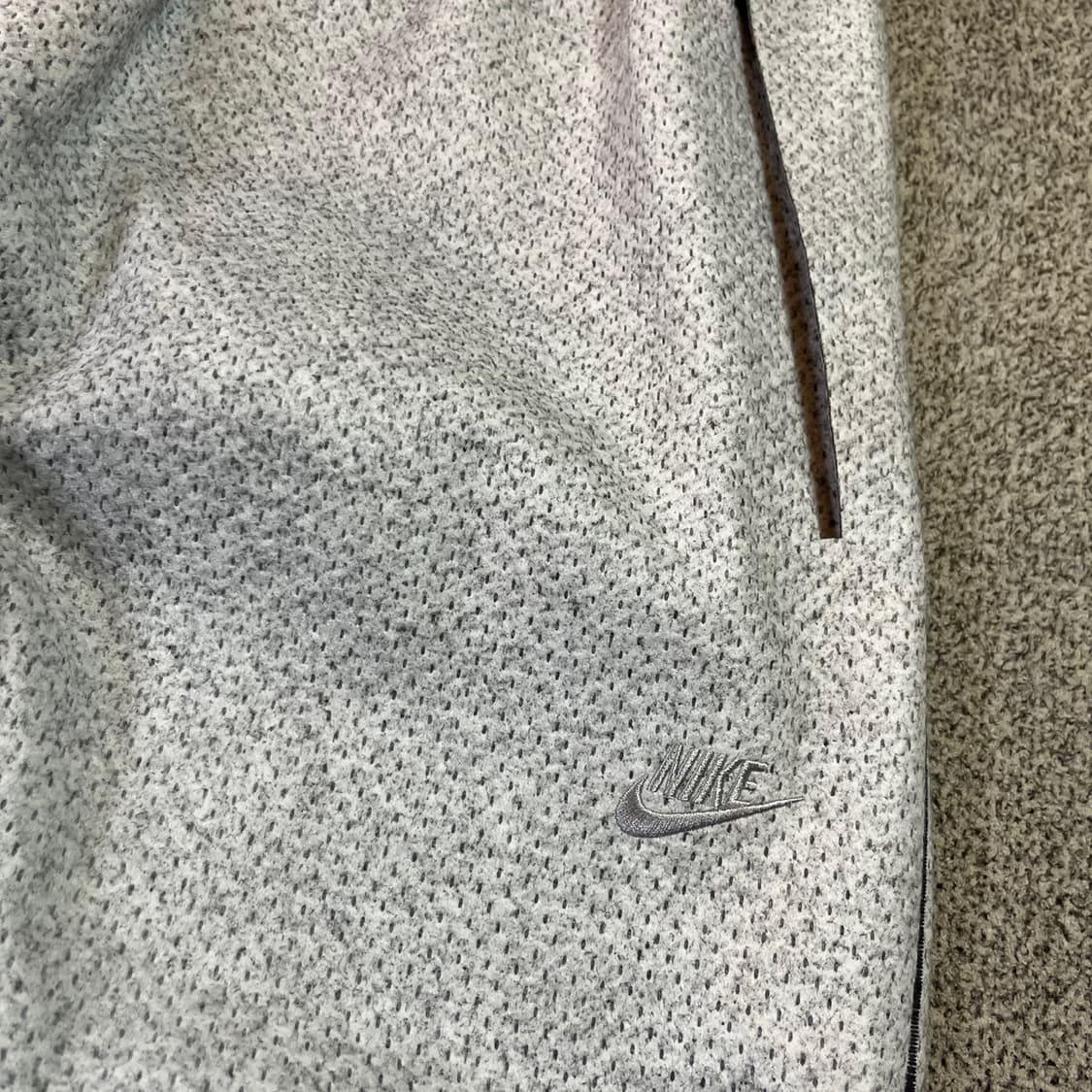 나이키 테크팩 조거팬츠 상품이미지2