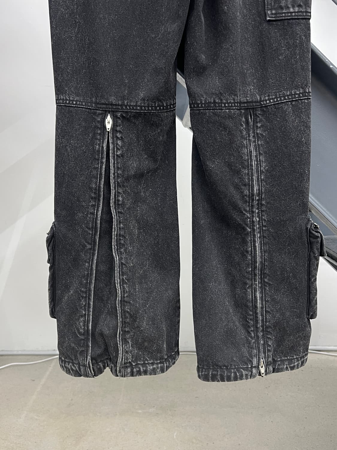 준지 23FW 데님 맥 카고 팬츠 / 블랙 상품이미지5