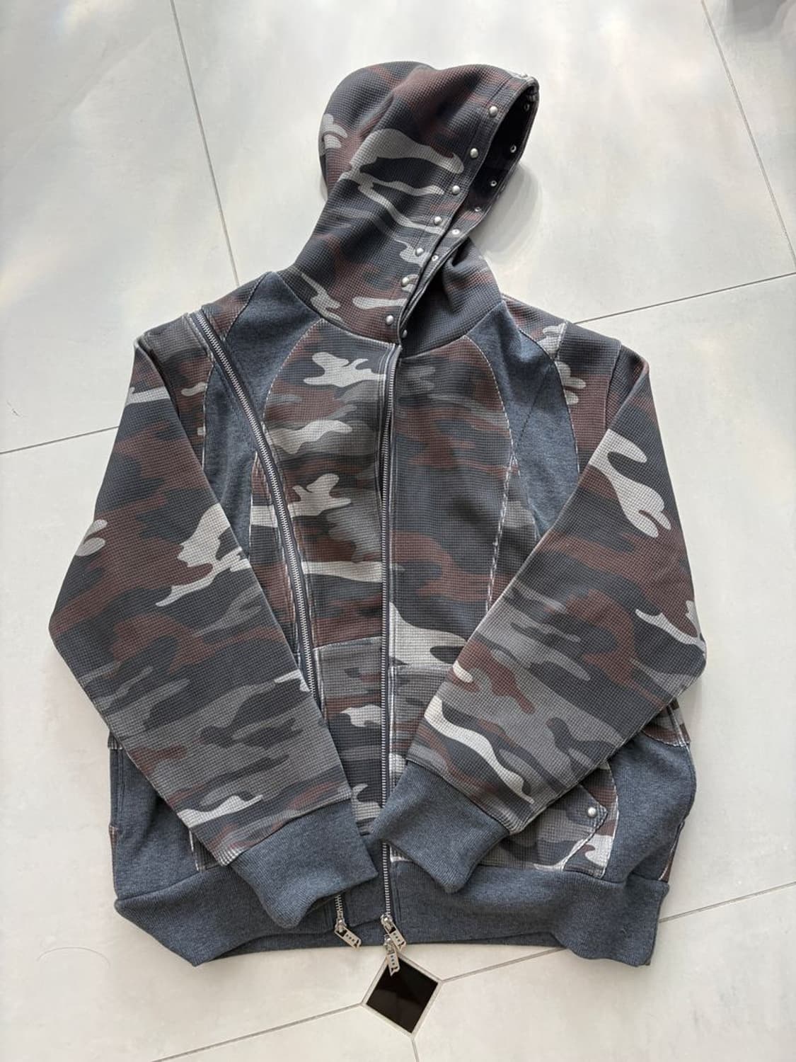 THERMAL MULTI-ZIP REBUILD HOODIE 상품이미지5