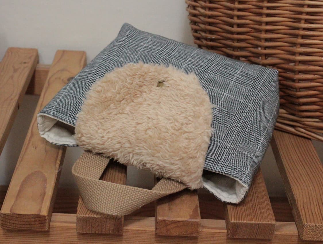 핸드메이드 손잡이 퍼 파우치 상품이미지5