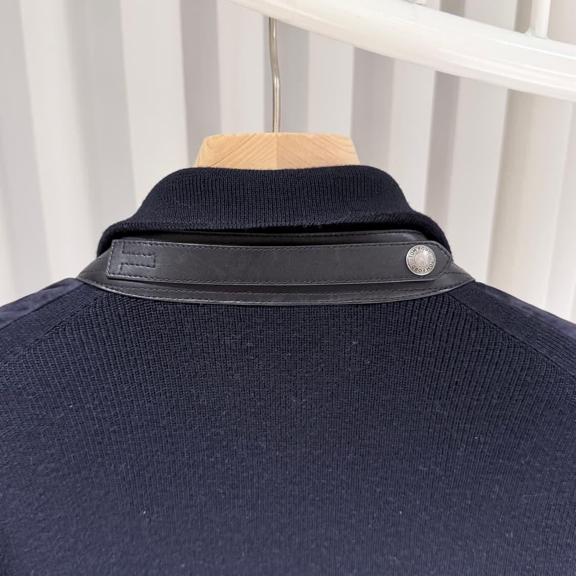 (A+/50) / 톰포드 스웨이드 프론트 집업 니트패딩 상품이미지5