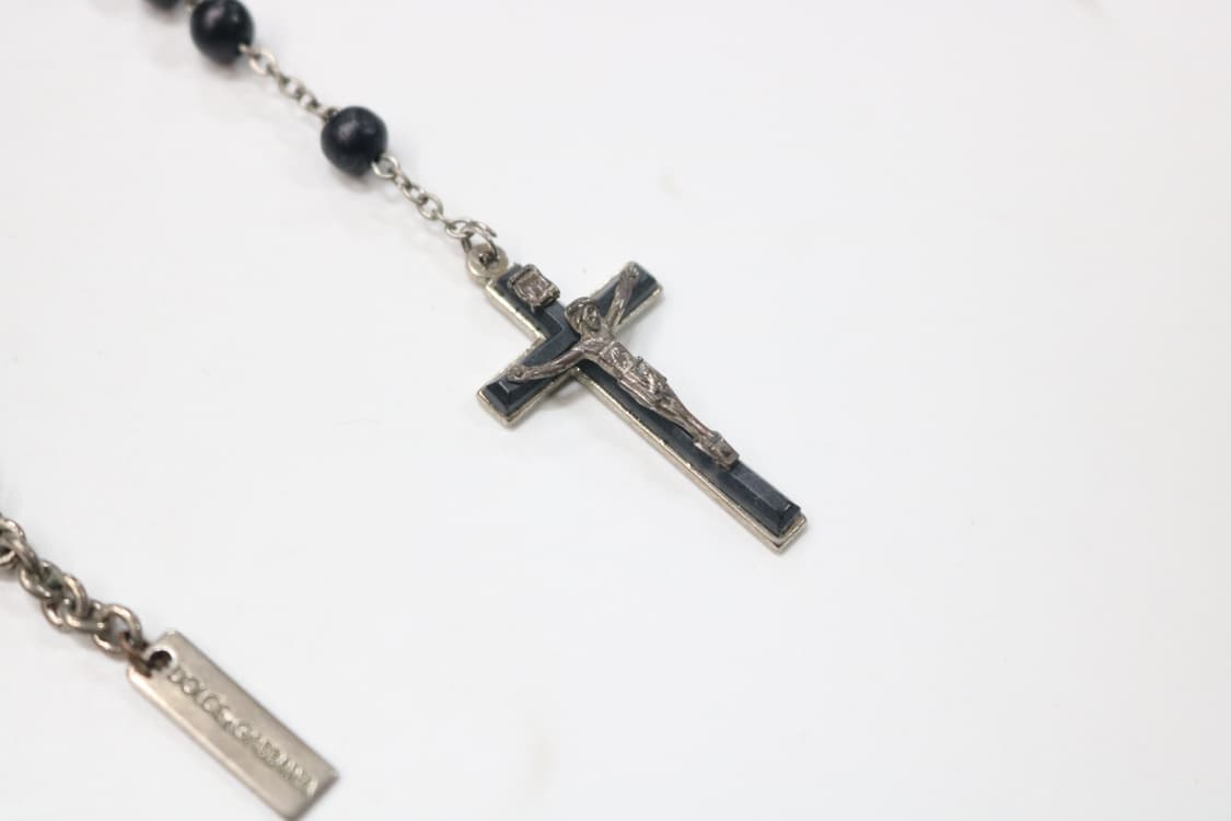 돌체앤가바나 빈티지 블랙 우드 비드 로자리 목걸이 상품이미지3