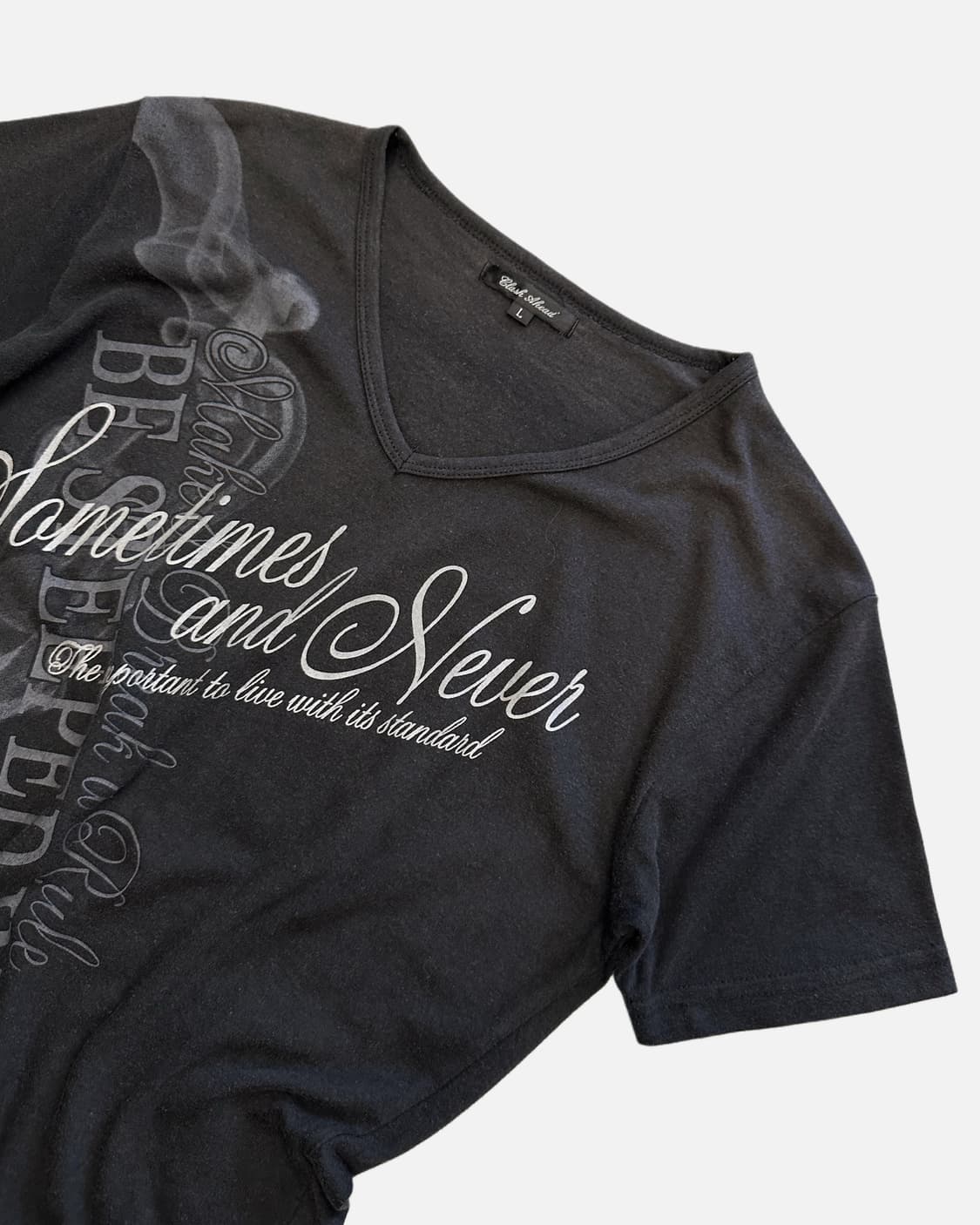 CLASH AHEAD smoke lettering v-neck t 상품이미지3