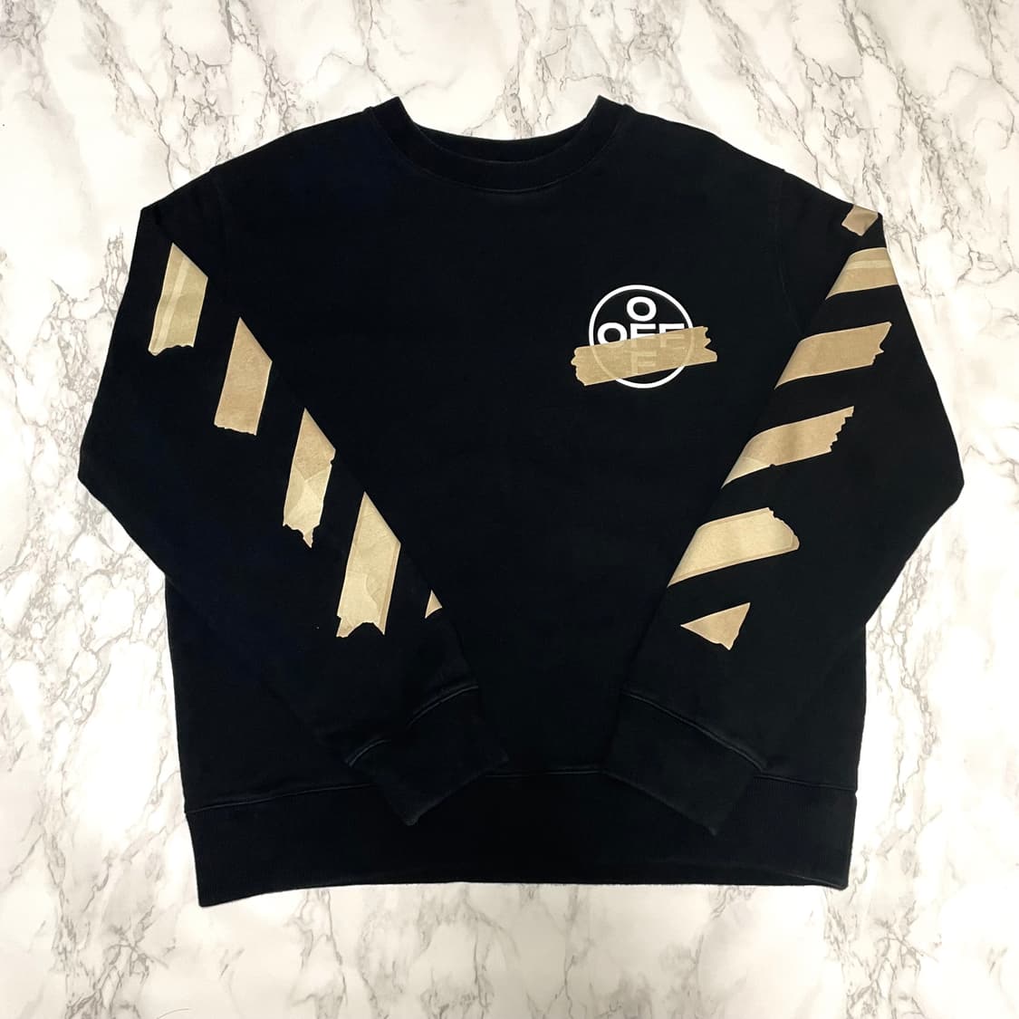 오프화이트 테이핑 맨투맨 상품이미지2