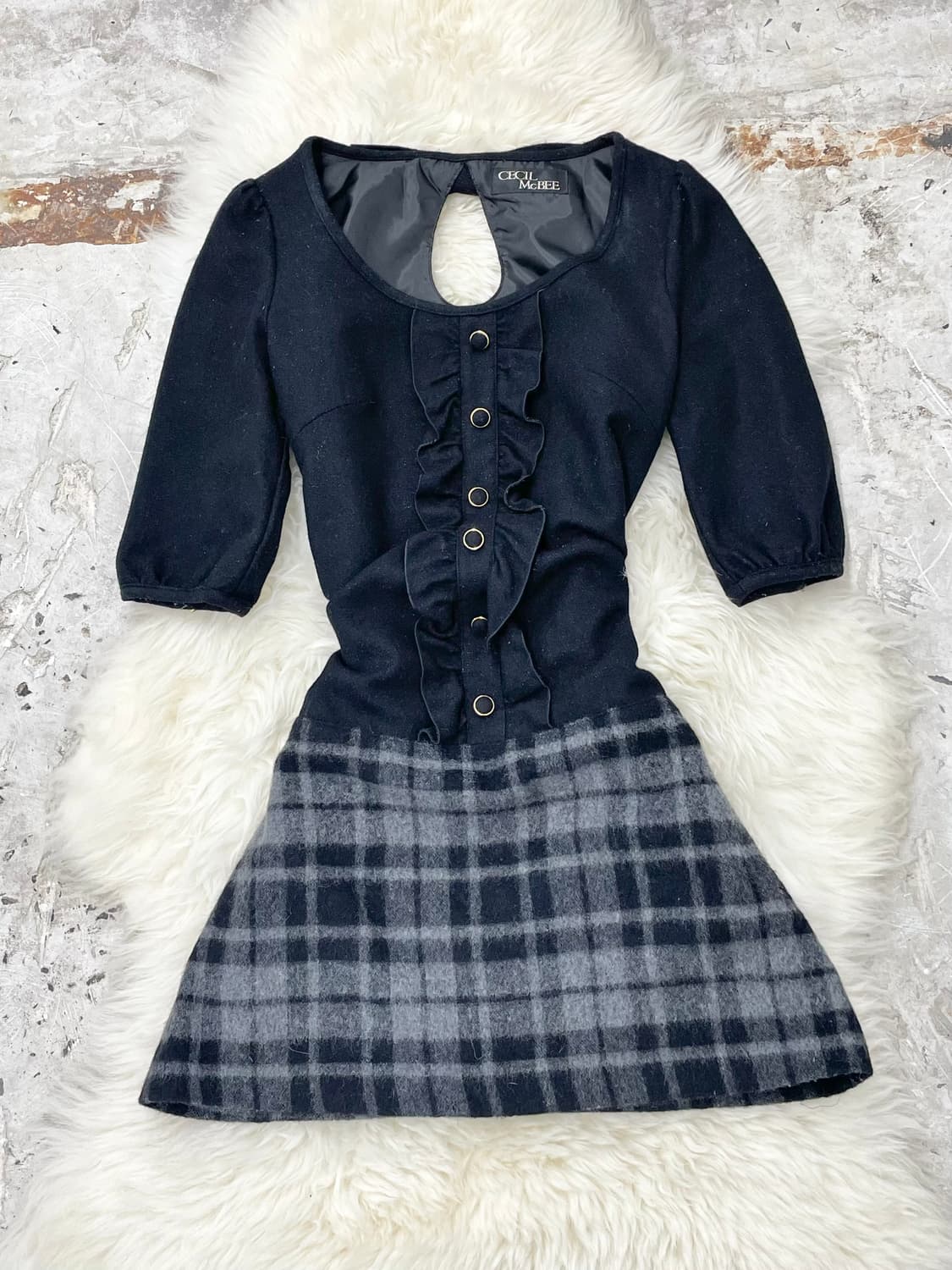 세실맥비 오네갸루 버튼 체크 원피스 상품이미지1