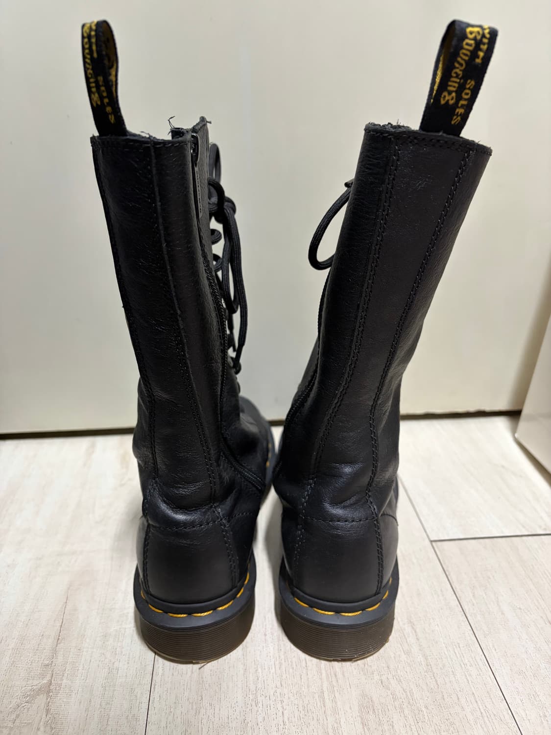 닥터마틴 1B99 버지니아 14홀 EU36 230사이즈 상품이미지3