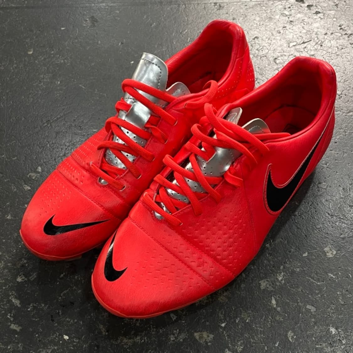 275 나이키 리브레토 3 CTR360 FG 축구화 상품이미지3