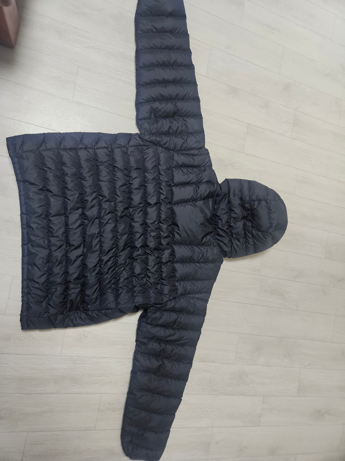 슈프림 24fw 마이크로 다운 패딩m 사이즈 상품이미지2