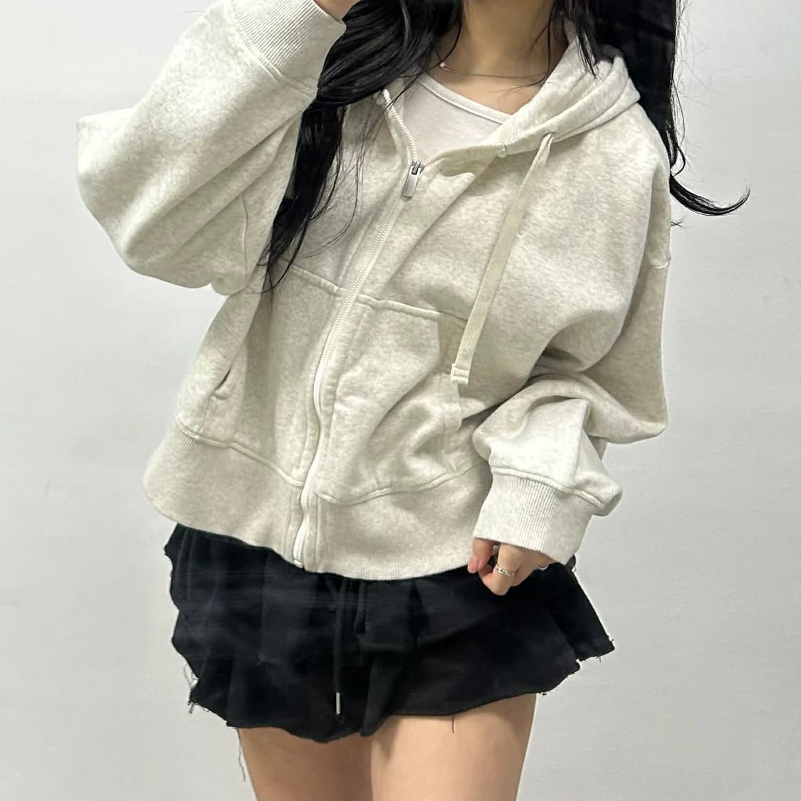 캘빈클라인 시그니처 ck 라이트 오트밀 크롭 후드집업 희귀져지(L) 상품이미지1