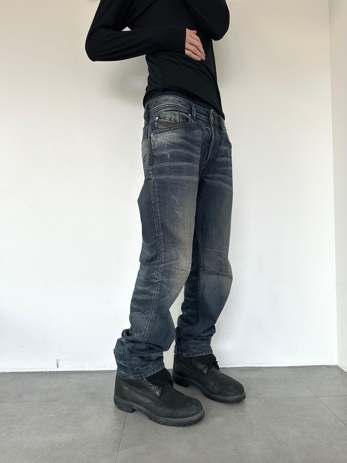 디젤 크랙 웨이브 데님팬츠 상품이미지4