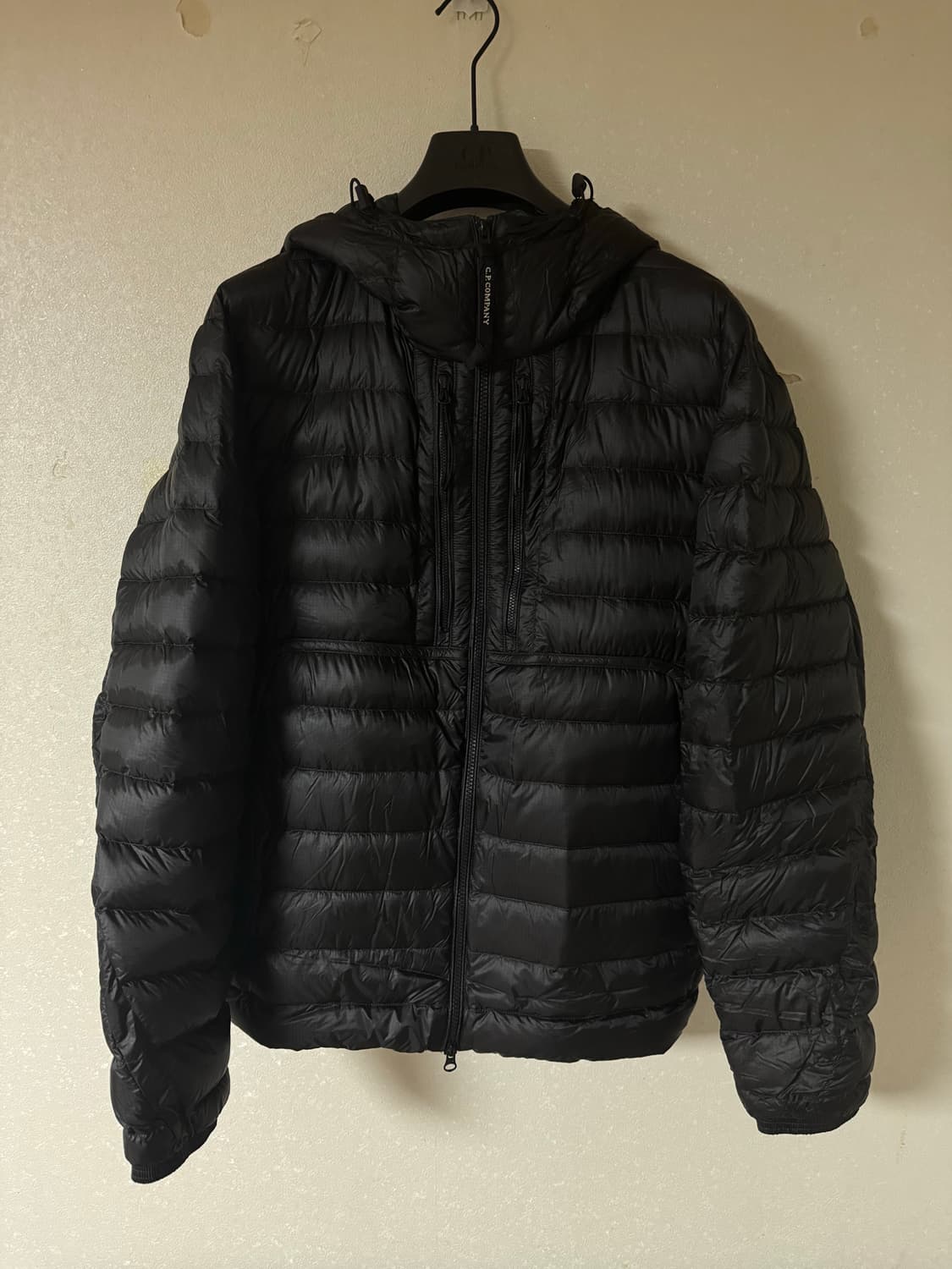 c.p. company 씨피컴퍼니 dd쉘 경량패딩 xl 상품이미지1