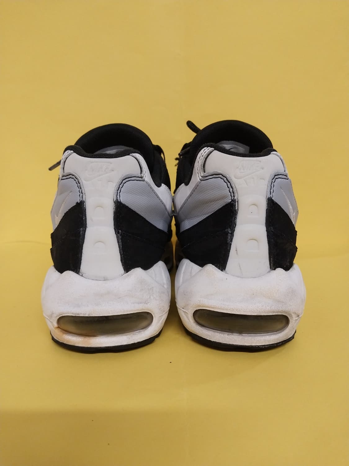 남성 나이키 에어맥스 95 에센셜 흰회검 운동화 (260) 상품이미지4