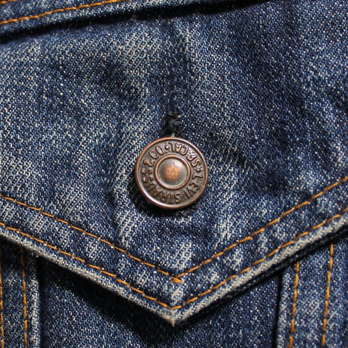 90's Levi’s 리바이스 타입3 트러커 데님 자켓 다크워싱 L035 상품이미지5