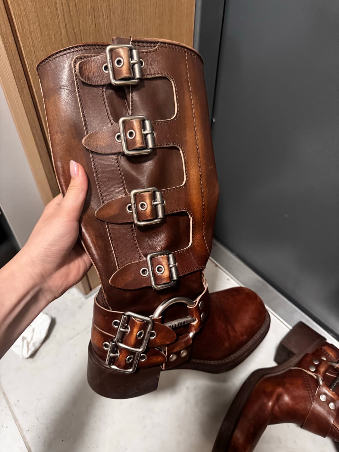 미우미우 바이커 부츠 브라운 (37.5) 상품이미지5