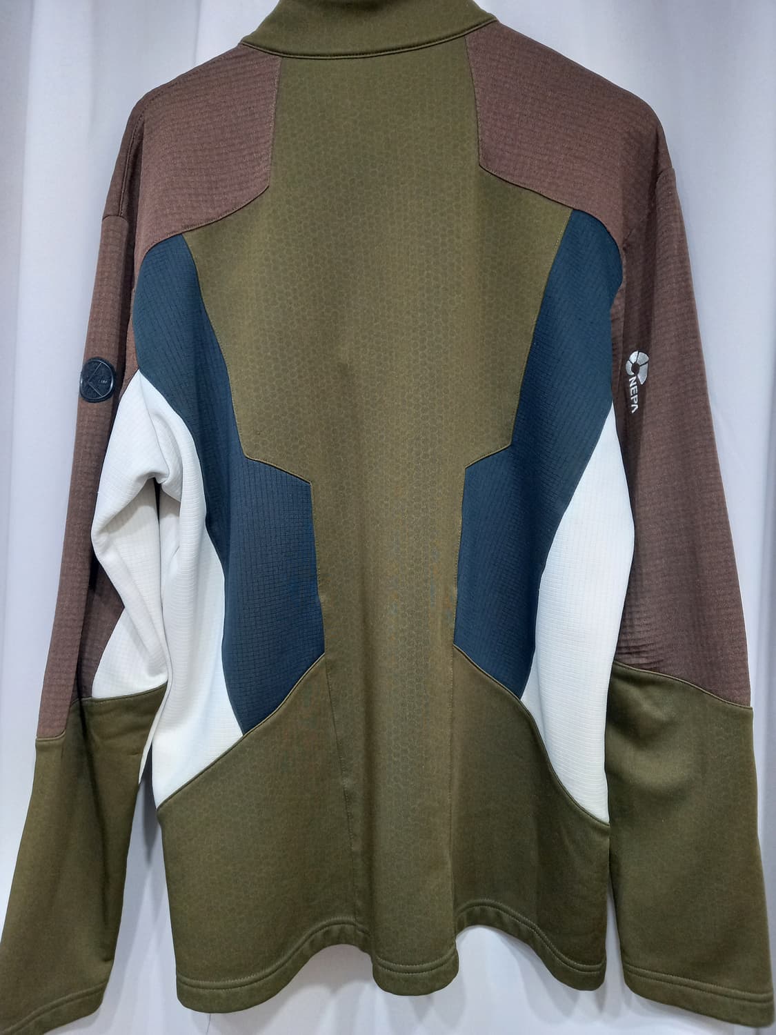 네파 티셔츠 상품이미지2