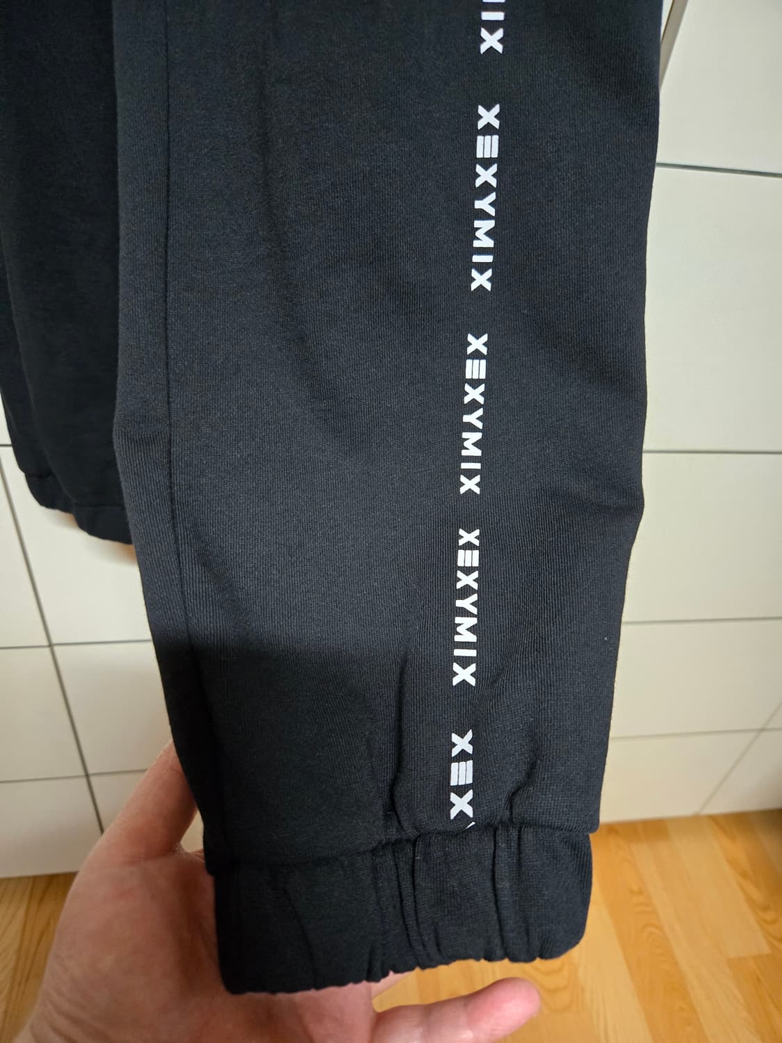 젝시믹스 블랙 사이드라인 레터링 조거팬츠 상품이미지3