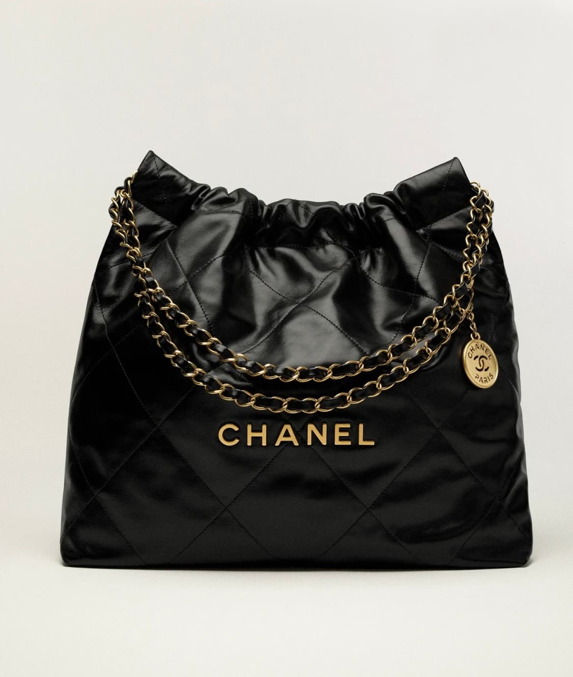 CHANEL 22 백 미듐 금장 상품이미지2
