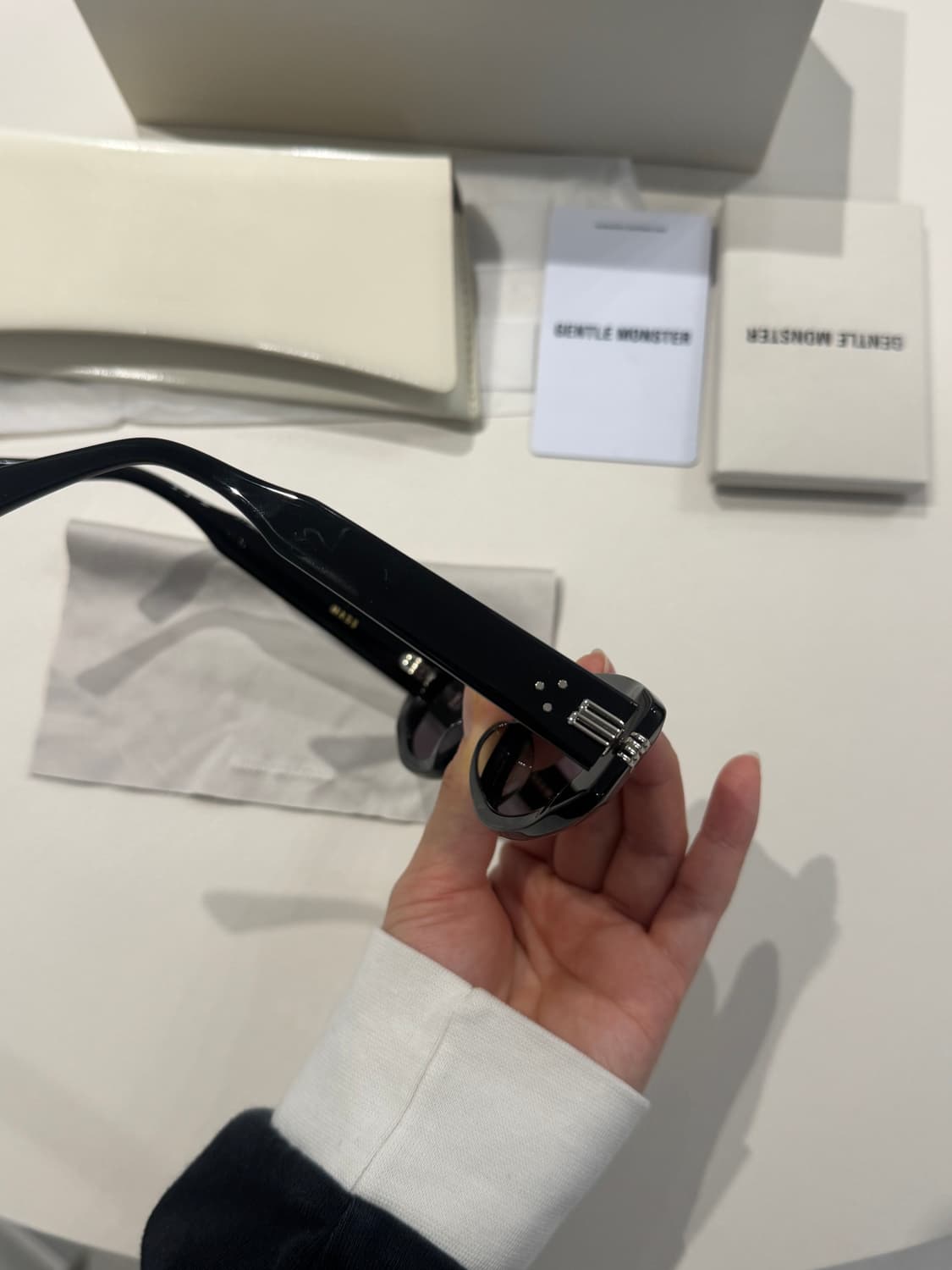 젠틀몬스터 mass 01 상품이미지4