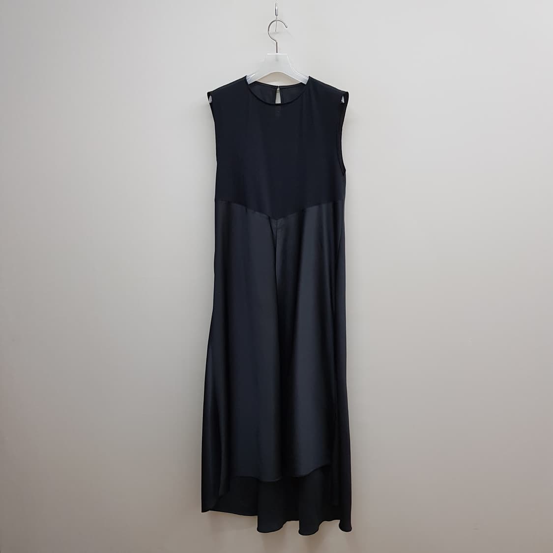 한섬 시스템 2021 슬리브리스 롱 플레어 원피스 82-94-160사이즈 상품이미지1