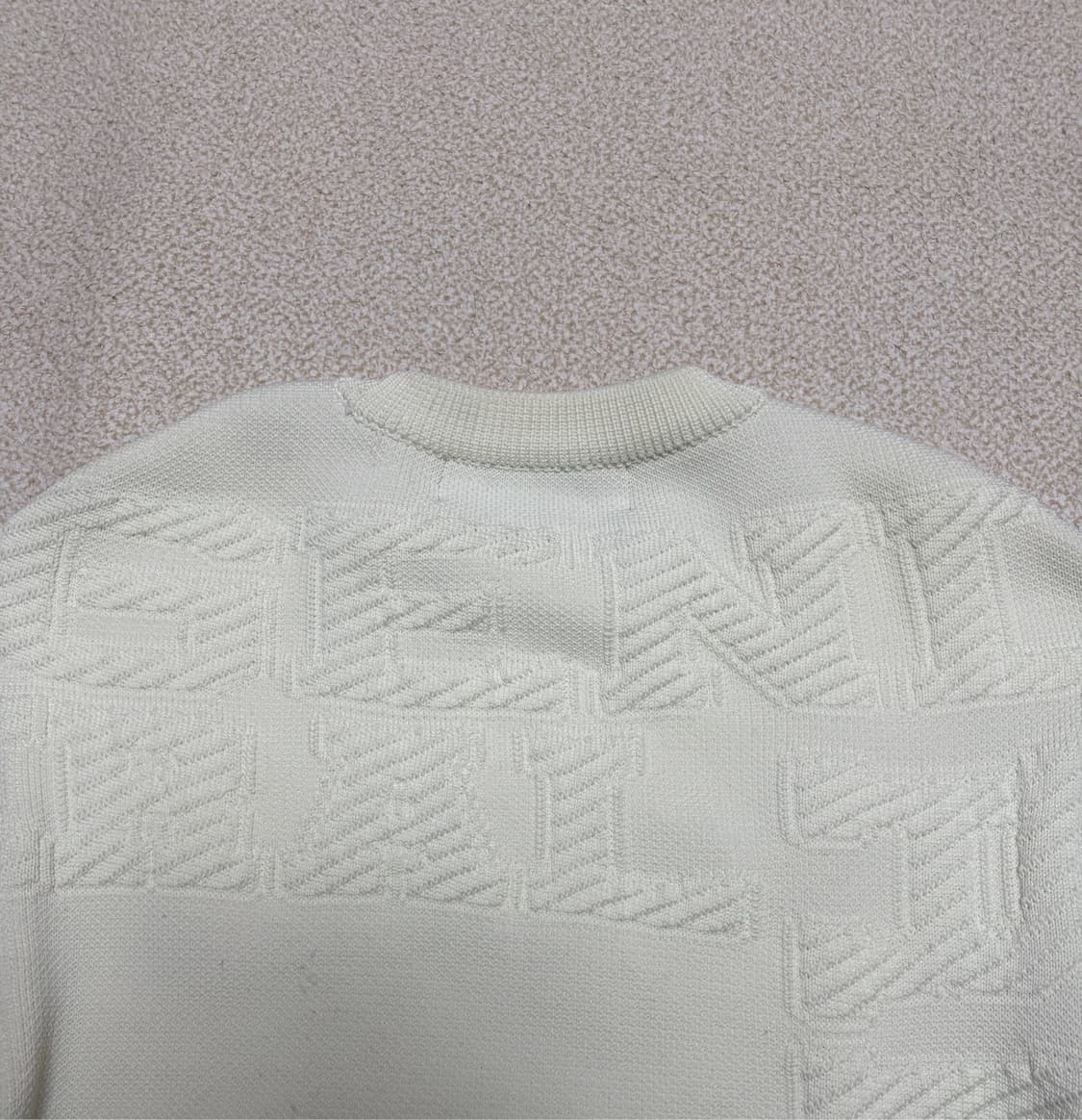  준지 16fw 젠더리스 엠블럼 니트 스웨터 상품이미지4