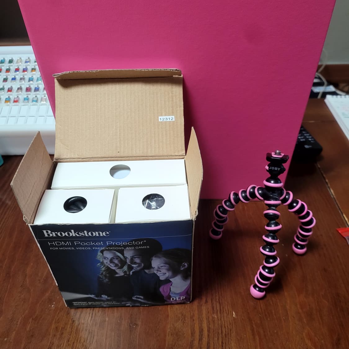 Brookstone HDMI 포켓 프로젝터 상품이미지9