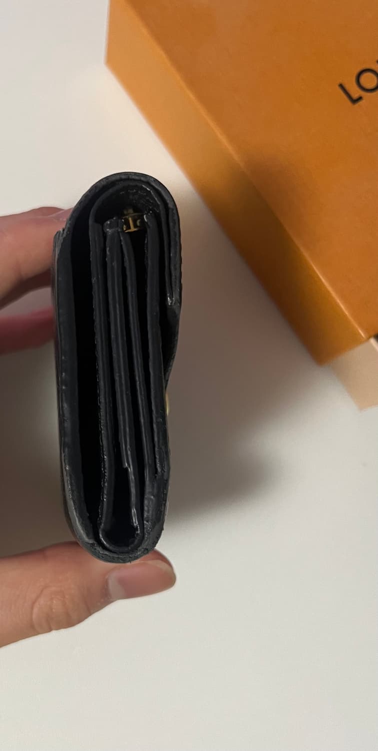 루이비통 앙프렝뜨 조에월릿 반지갑 상품이미지3