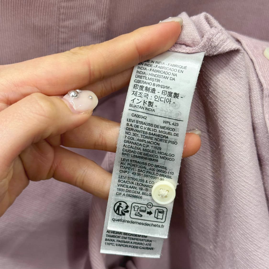 리바이스 베이직 긴팔 셔츠 버튼업 포켓 디테일 루즈핏 연핑크 상품이미지8