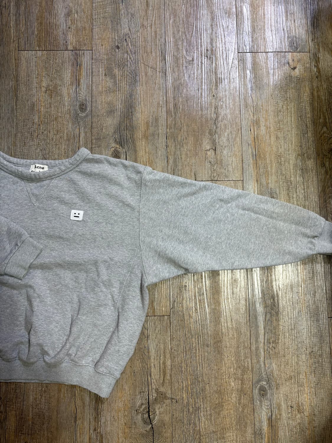아크네스튜디오그레이코튼티셔츠 상품이미지3
