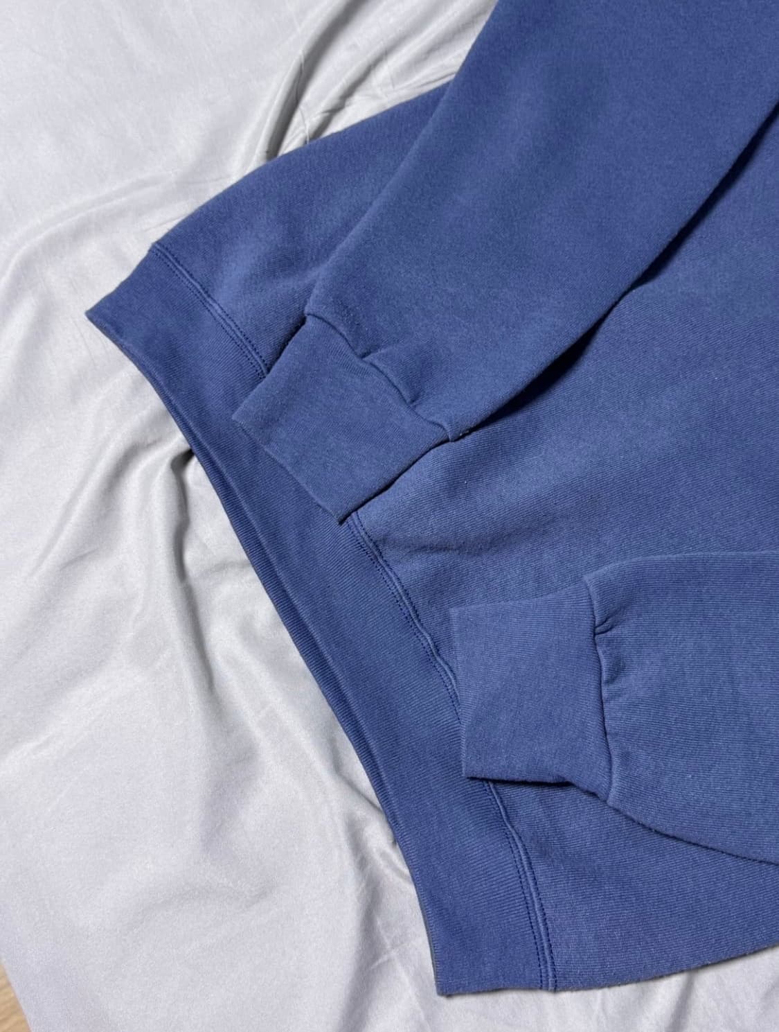 프룻오브더룸 맨투맨 상품이미지4