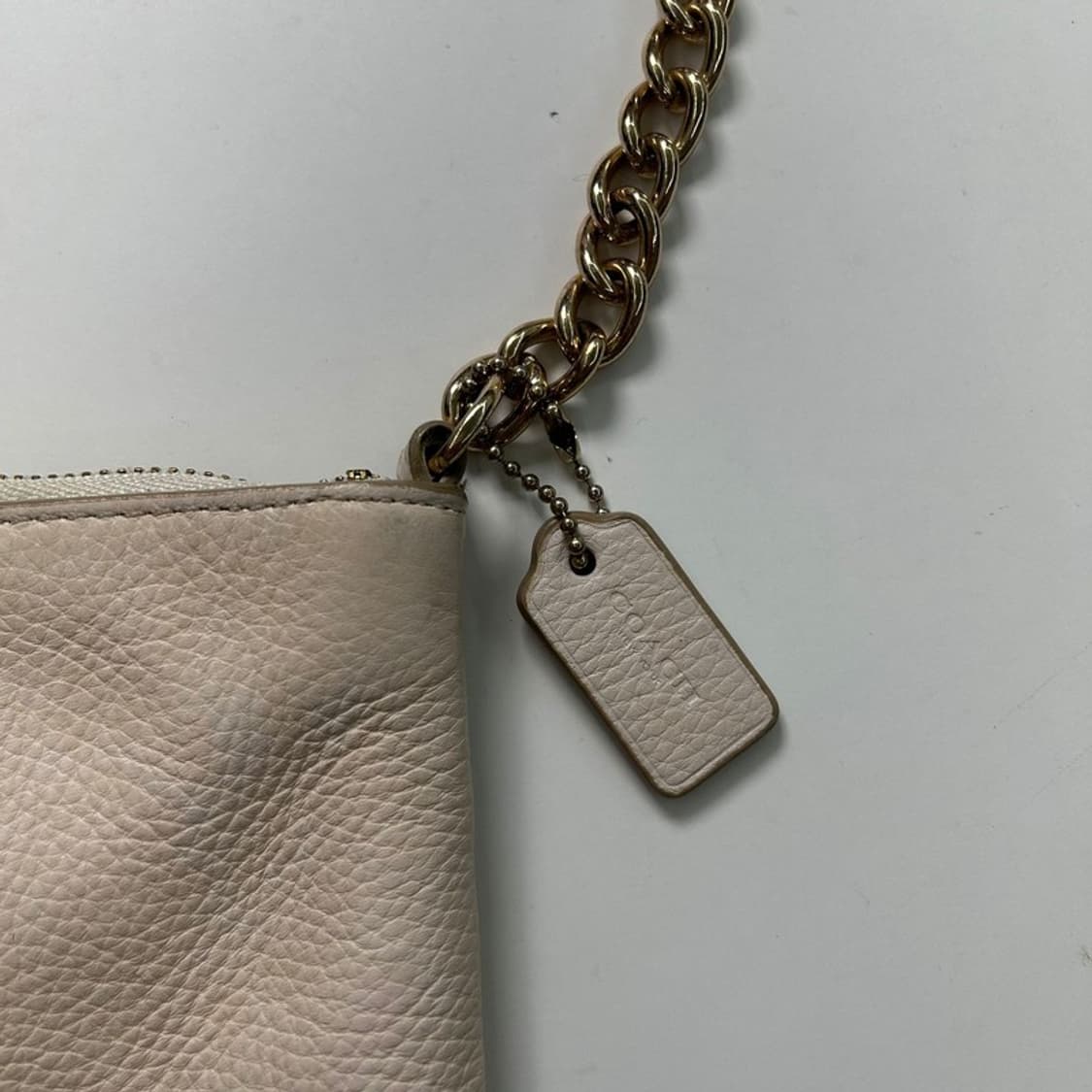 COACH Pebbled leather 크로스백 상품이미지4