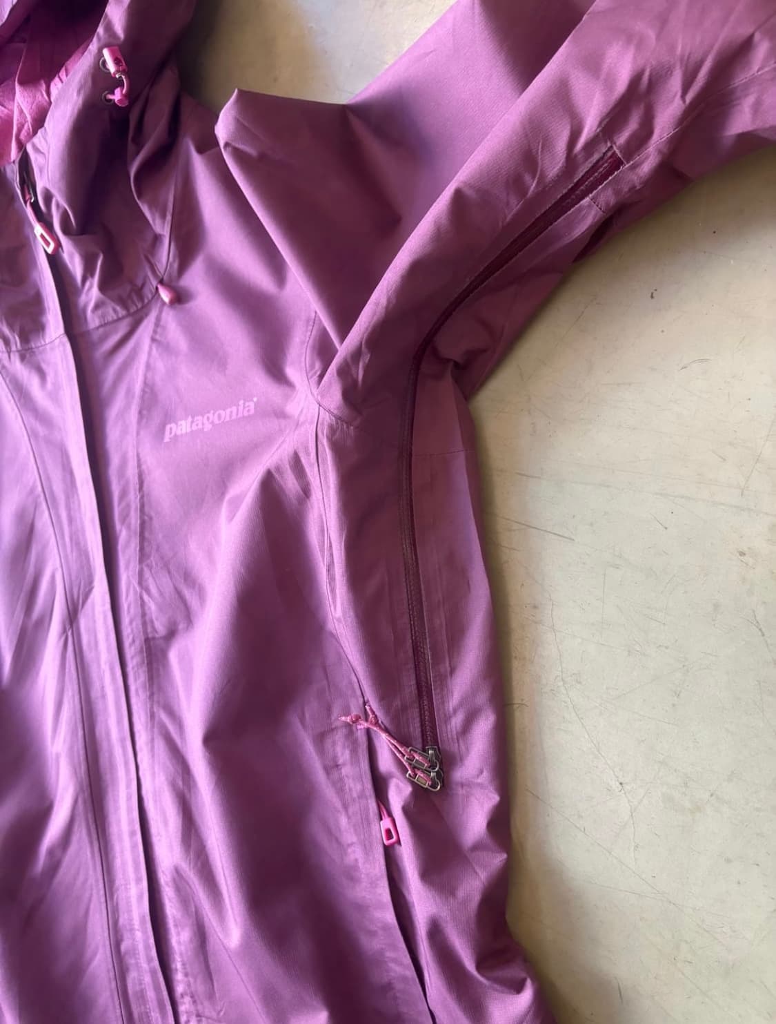 파타고니아 보라색 바람막이 상품이미지4