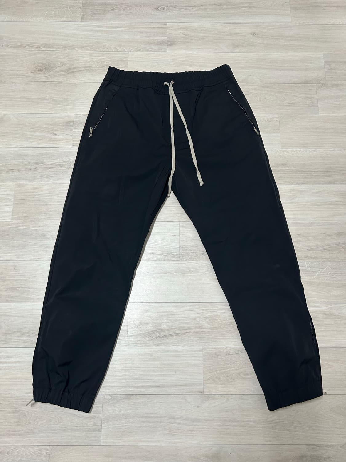 릭오웬스 드로스트링 트랙 조거 팬츠 블랙 상품이미지2